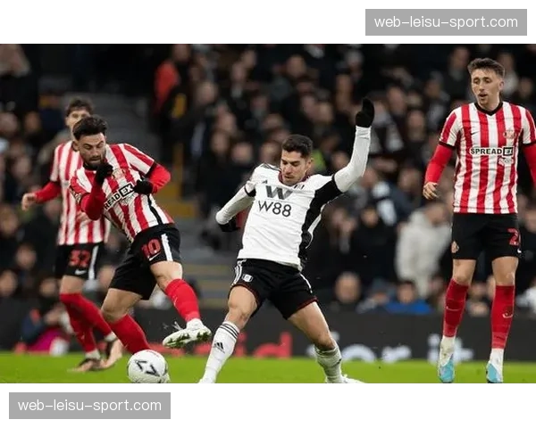 数据前瞻:阿森纳与巴黎的对决或由中场绞杀决定