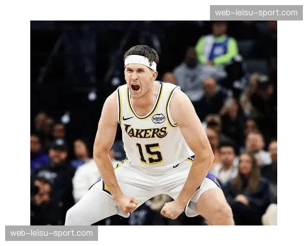 鹈鹕主帅威利·格林专访：谈论球队防守体系的构建与蔡恩的负荷管理